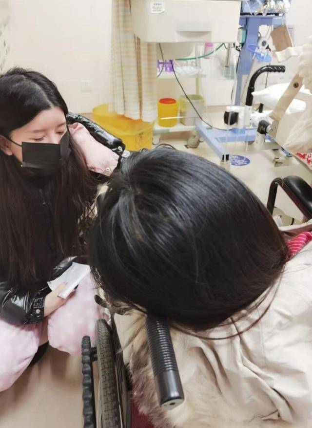 好友曝孙雨轻生细节:多种药物混吃数十片,因无端指责快失去性命