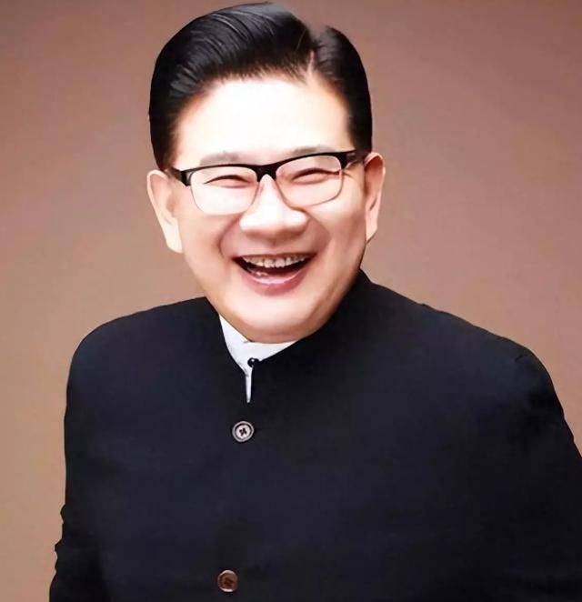 从"上海第一主持人",到沦为全网笑柄,曹可凡终于走到这一步_金星_节目