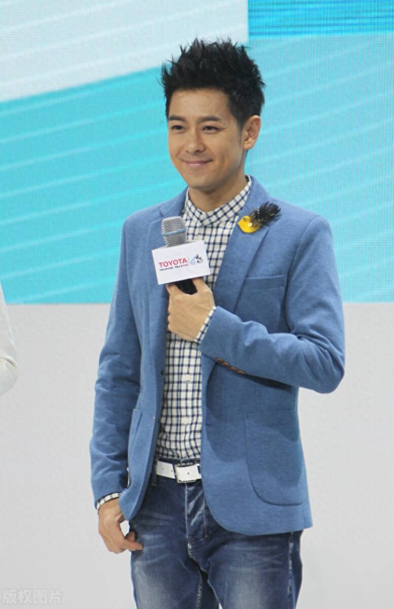 我们最有钱的几位明星,黄晓明陈奕迅上榜,第一才是实至名归_古天乐