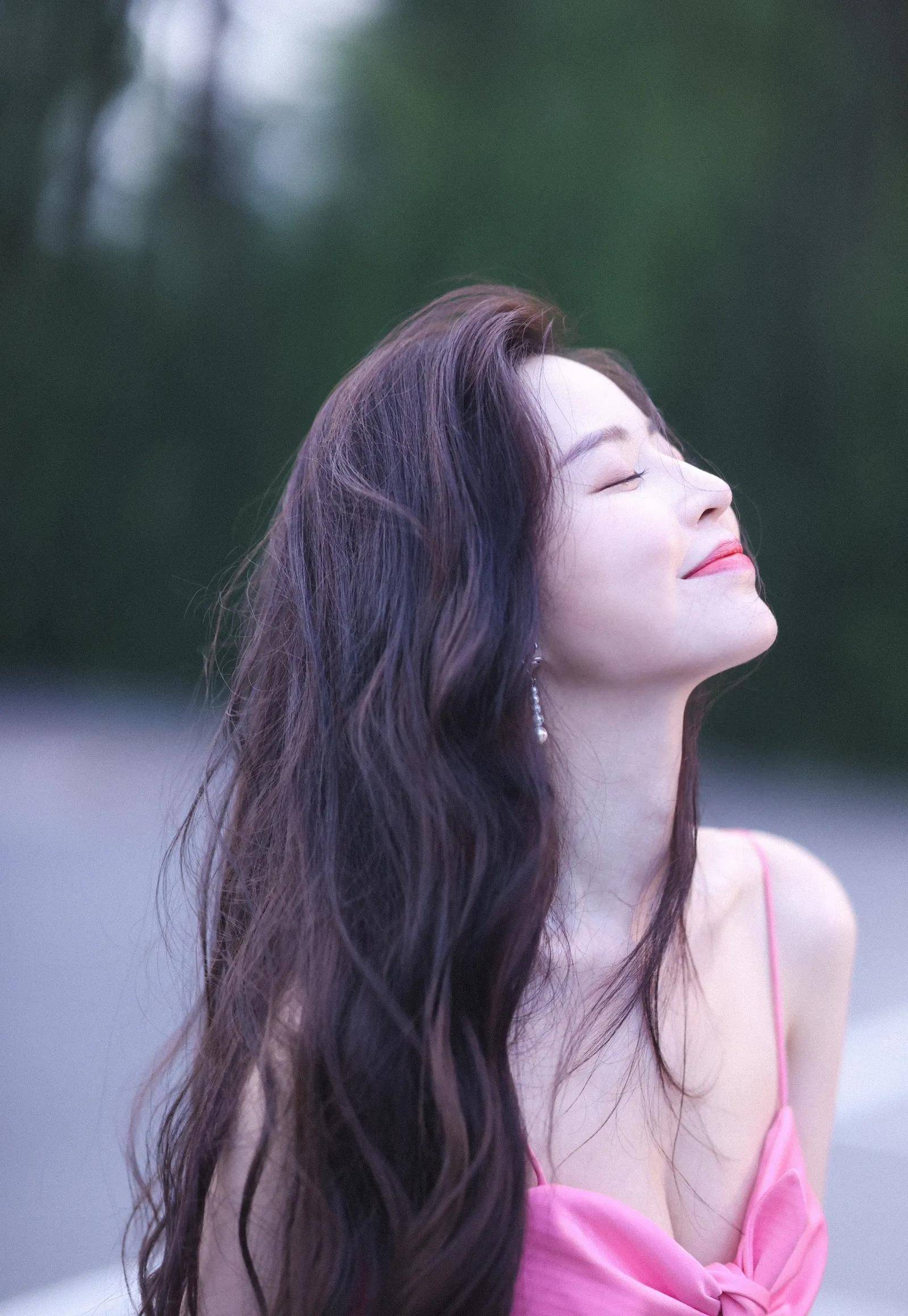 温心出道10年,曾和汤臣一品大公子恋爱,官宣不到一年,就分手?