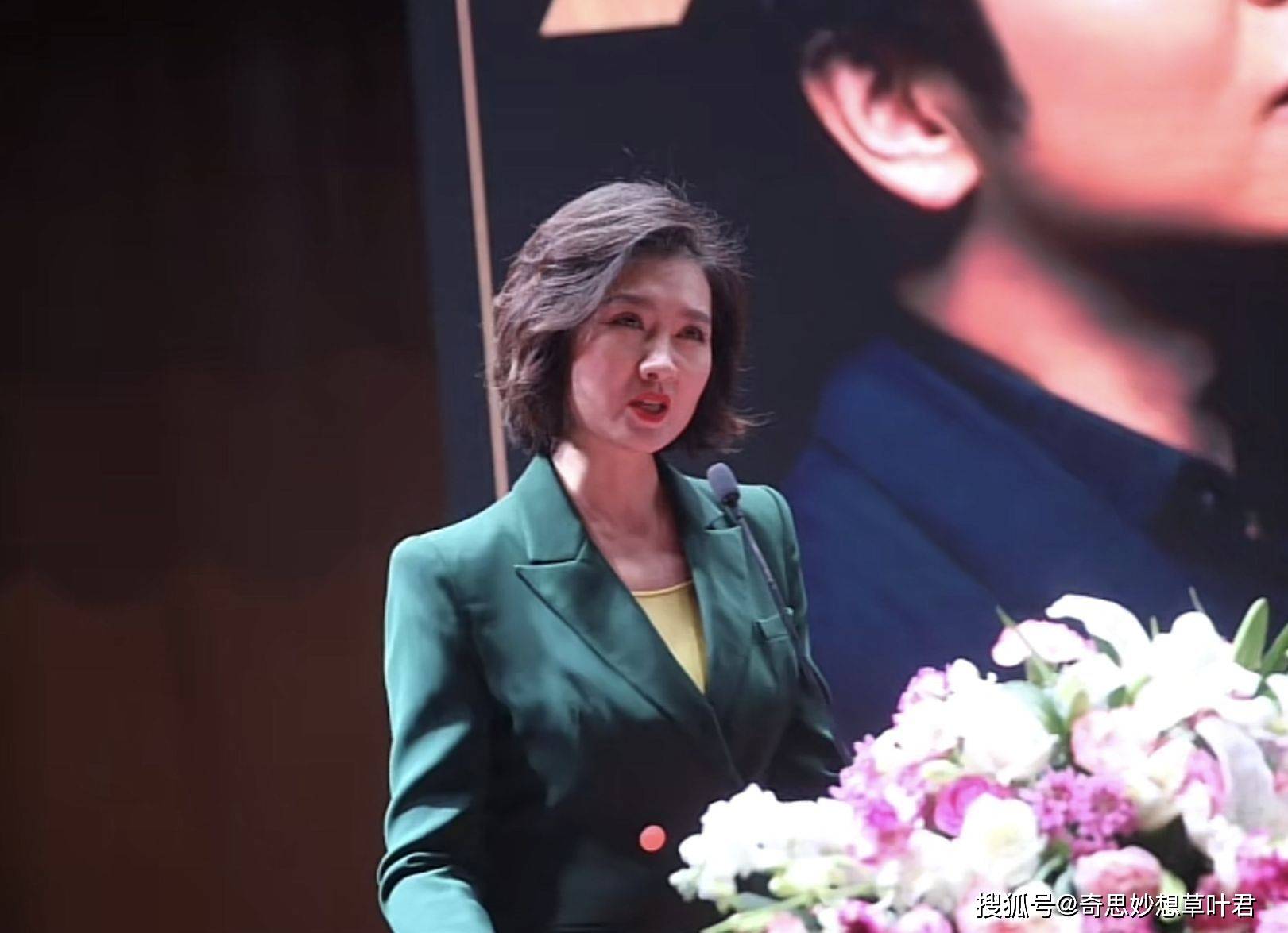 著名主持人王静去世,年仅46岁,从确诊癌症到去世仅7个月_李咏_母亲