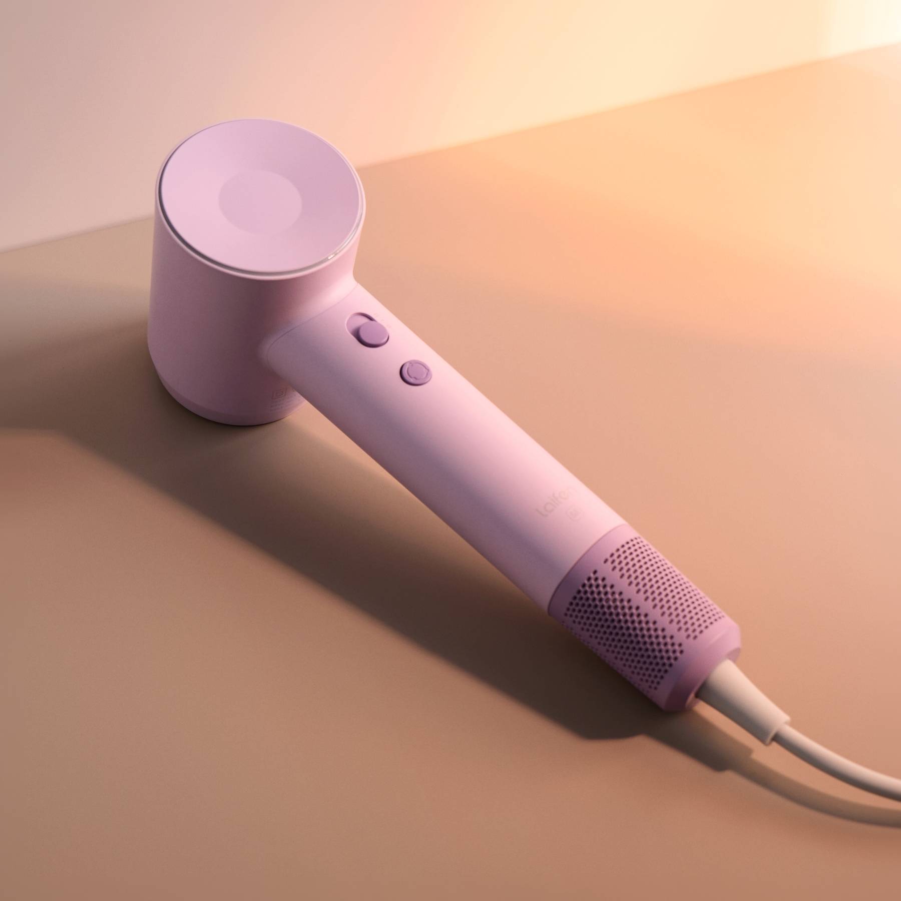 抚顺毛躁头发,有它解锁柔顺吹发体验