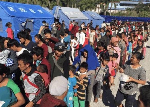 云南瑞丽迎来大批缅甸难民:战火驱逐,两国迥异命运