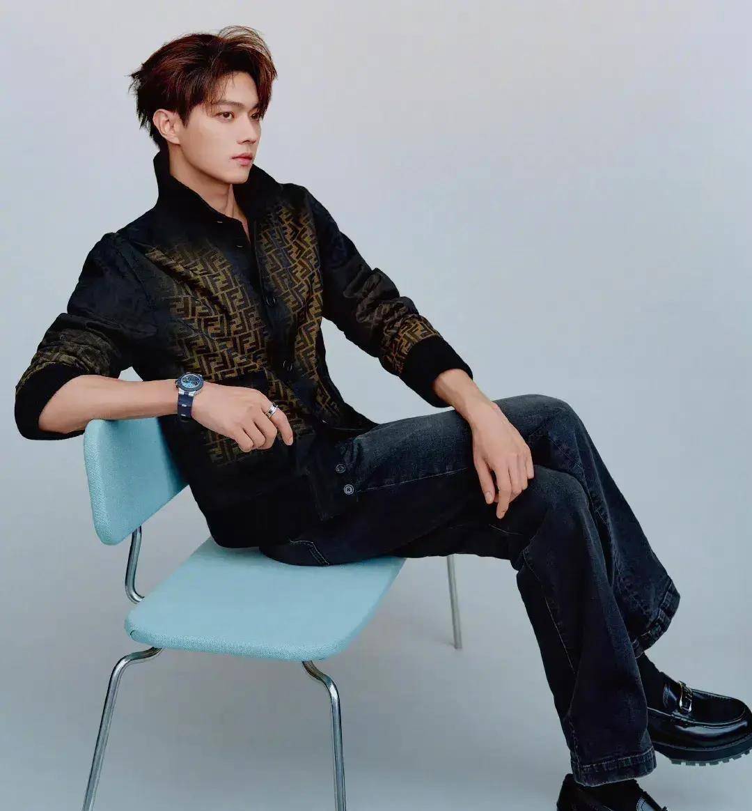 26娱乐瓜:王一博成毅肖战唐嫣刘诗诗许凯张彬彬刘学义郑业成_品牌