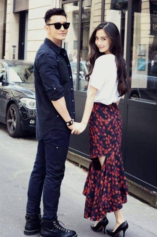 黄晓明掐点为媳妇庆生,baby穿卡通衣抱鲜花,闭眼许愿开心到飞起_杨颖