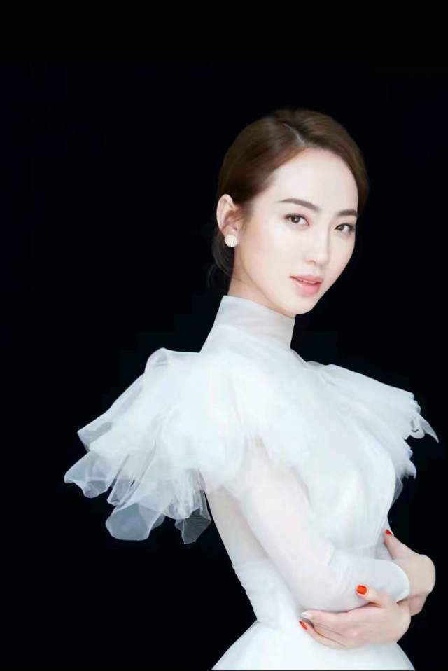 回应:我的身份很普通!_舞蹈_谣言_团长