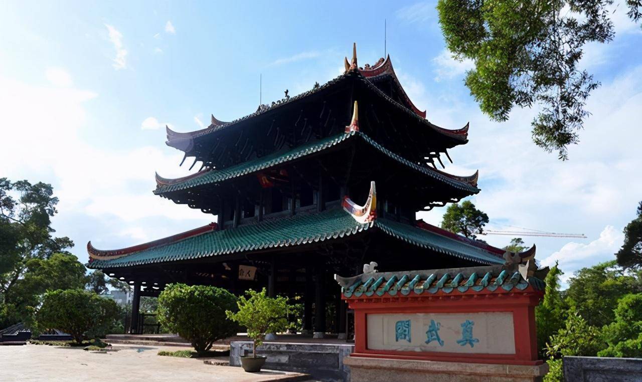 四大名楼之一真武阁,立柱悬空不挨地面,屹立400余年未倒塌_建筑_中国