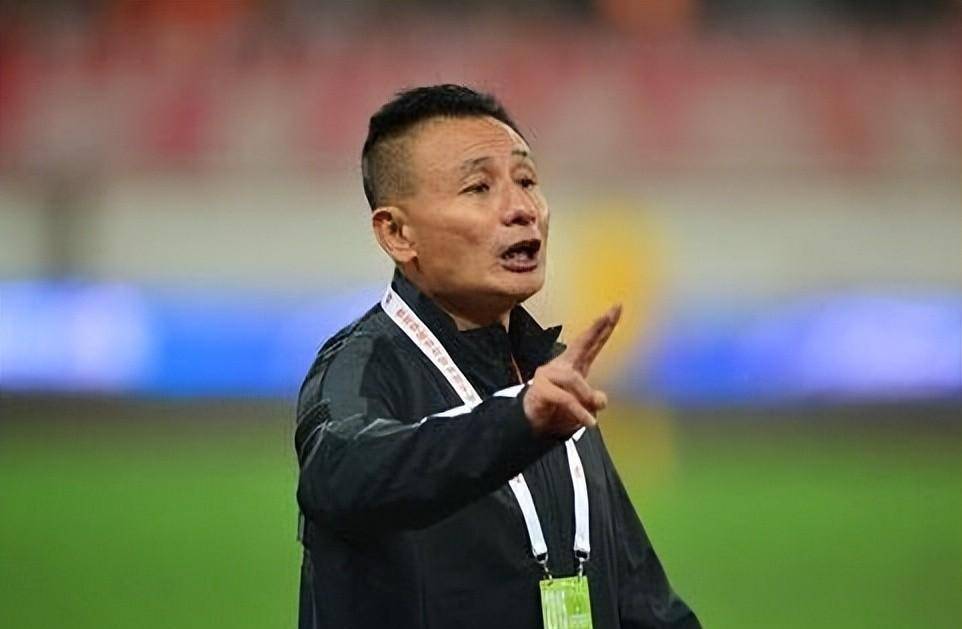 1993年,"世界足球先生"评选,有一个中国球员获得一张选票_宫磊_塔希提