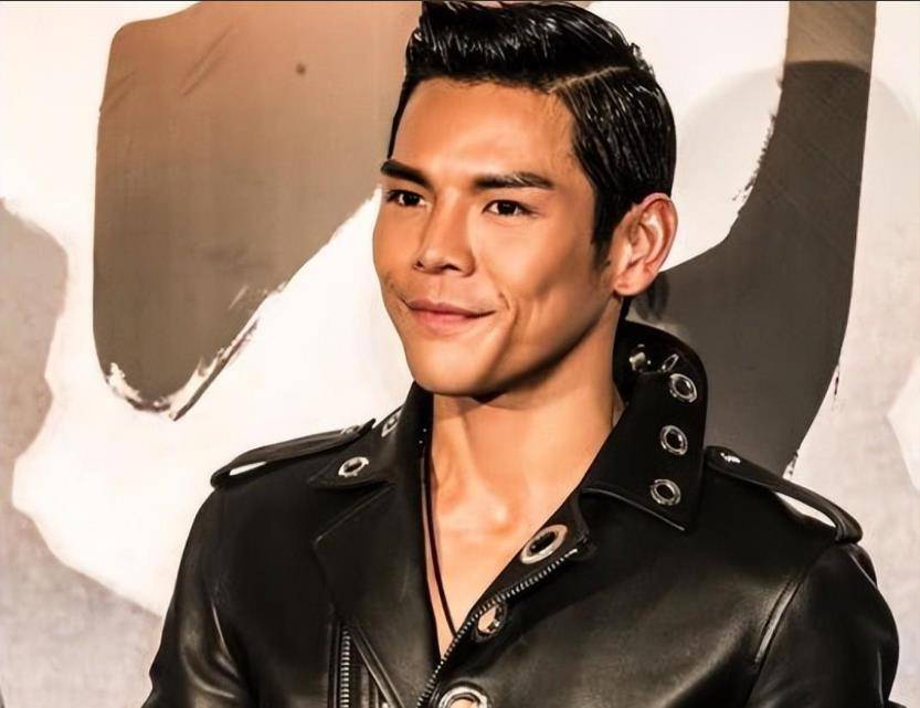 华星公司与内地多家大公司投资了多部电影,比如王晶导演的《澳门风云