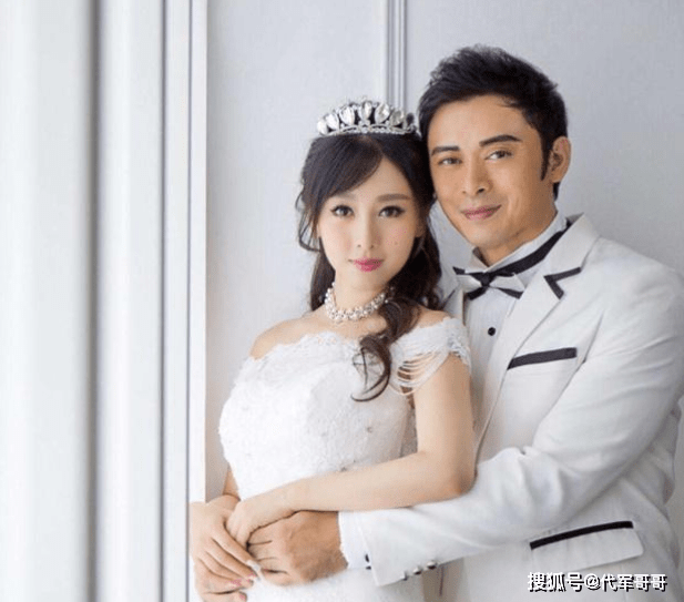 揭秘51岁樊少皇与小10岁贾晓晨被传婚变真实幕  第8张