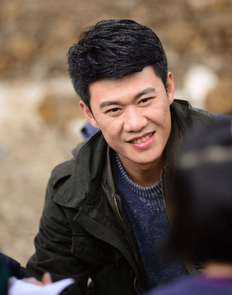 宋楚炎:演技好,有孝心,出道21年从不炒作,宋春丽是他的亲姑姑_表演_的