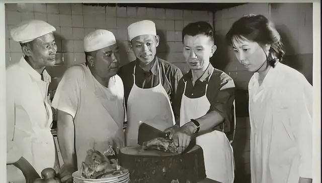 新中国首位巨贪刘青山:最爱吃韭菜饺子,但饺子里不能有韭菜_张子善