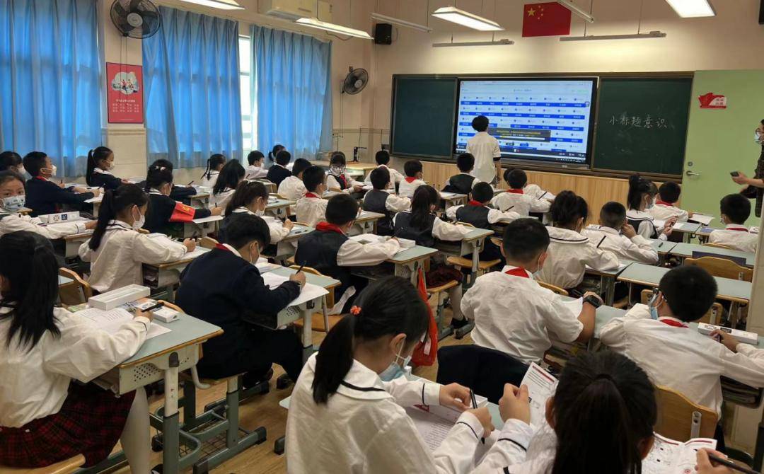 新课标下，智慧纸笔如何提升教师信息化教学能力