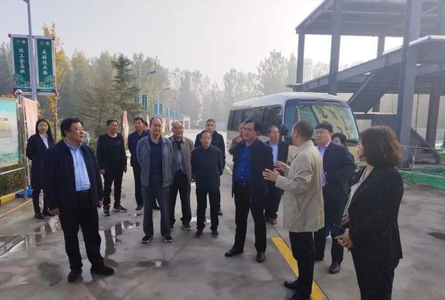 区人大常委会退休老领导吉建国,王锡洪,程东亮,刘丰山,孟国元和部分