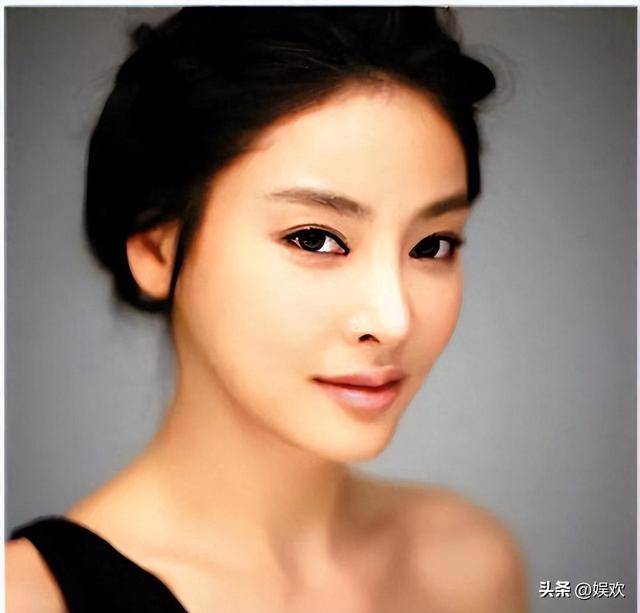 该公司是老板金成勋让张紫妍招待名人的地方.这"魔洞"果然不凡!