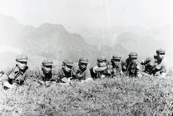 桂林奇峰镇 部队图片