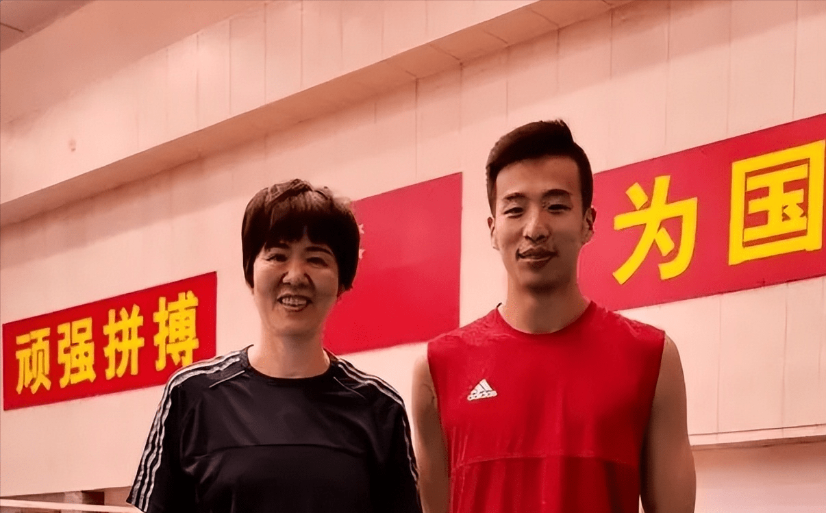 郎平或成红娘,男方大2岁,高富帅 级别高_刘冰_生活_排球