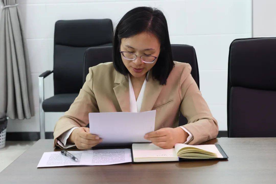 副校长张秀婷领学了在中央金融工作会议上重要讲话精神,在第三届"一带