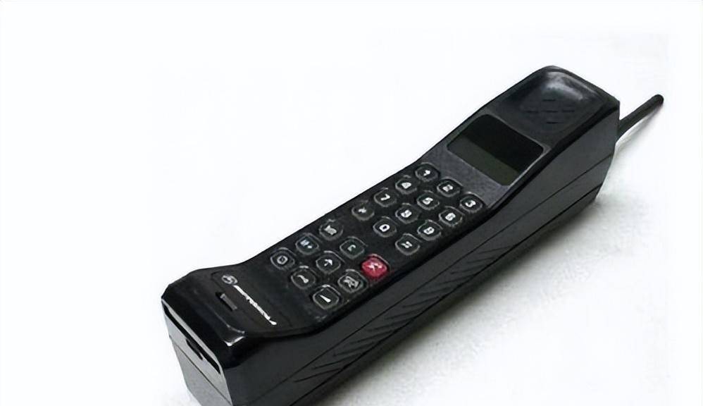 当时哈尔滨人们还未买的,他给自己已经配置上了,比如私家车菲亚特126p