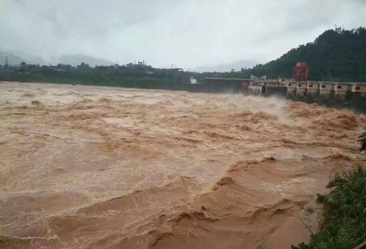 我国史上最惨水库溃坝,追溯1975年河南大洪灾,造成2.