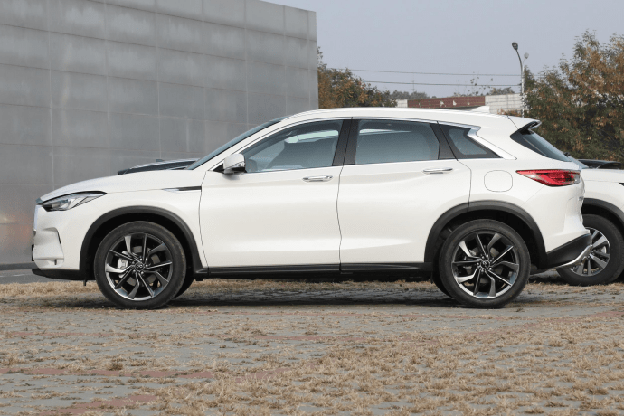 这台"奇瑞王"跟奥迪q5同级,却卖到q3的价格,新款增配不加价_搜狐汽车