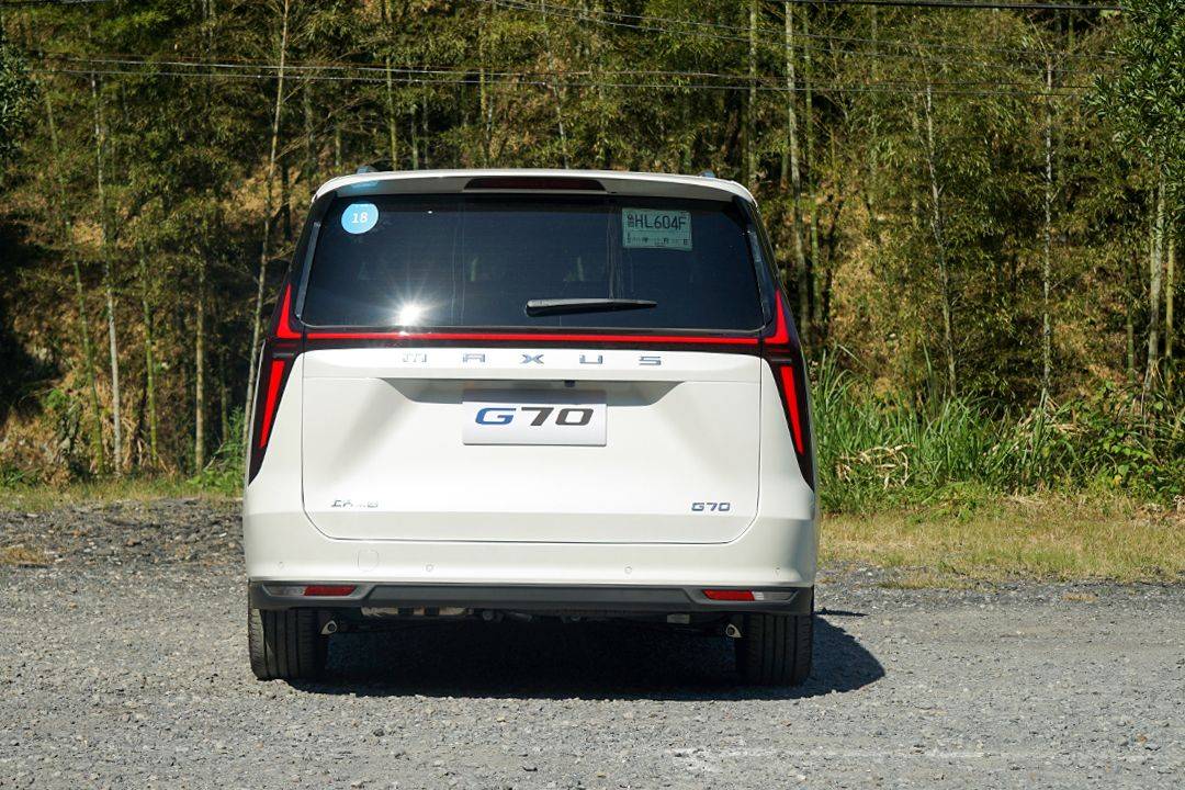 这个六座不一般,却更高级,试驾上汽大通maxus g70_搜狐汽车_搜狐网