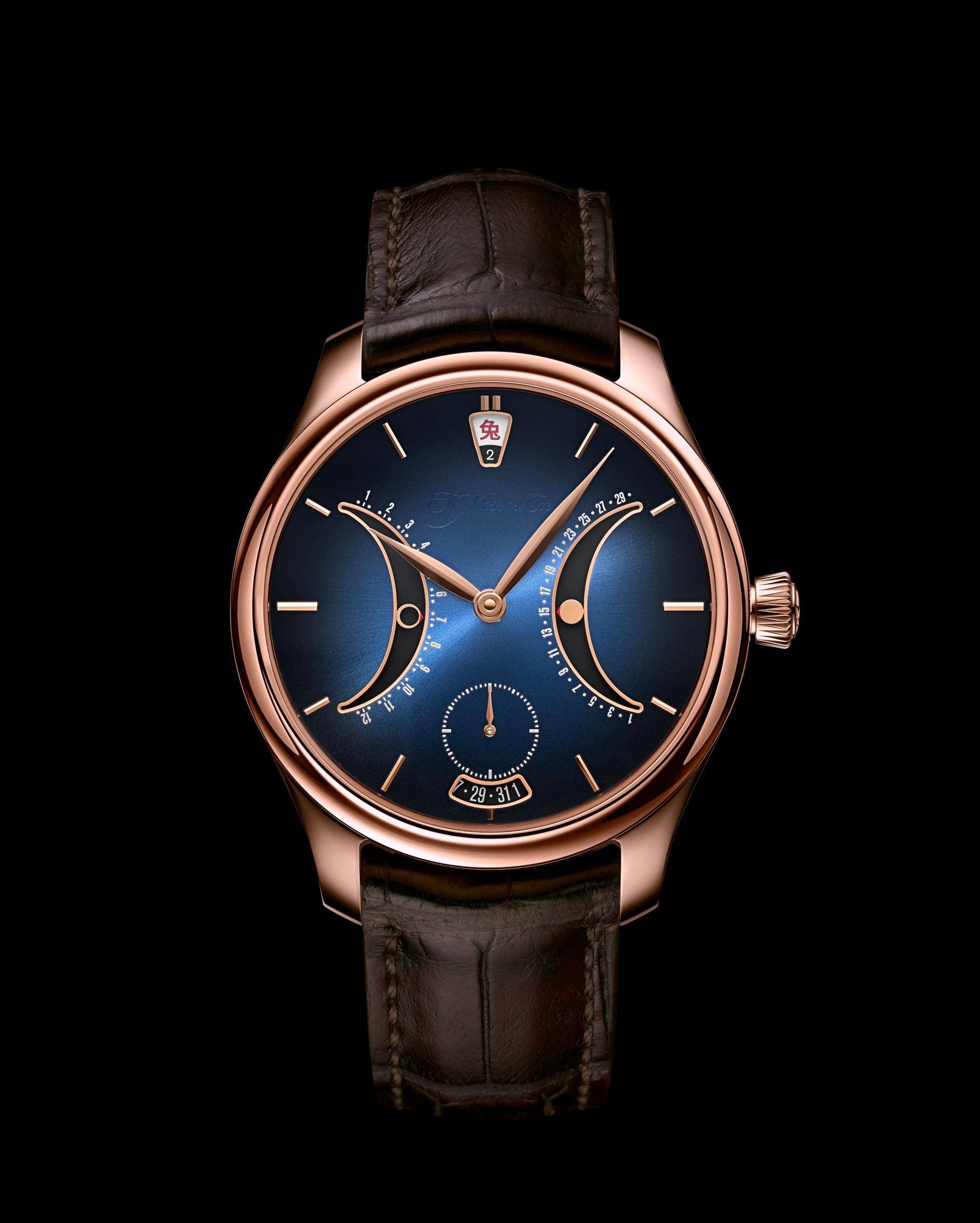 百年灵复仇者系列焕新亮相,积家翻转系列珐琅腕表致敬葛饰北斋