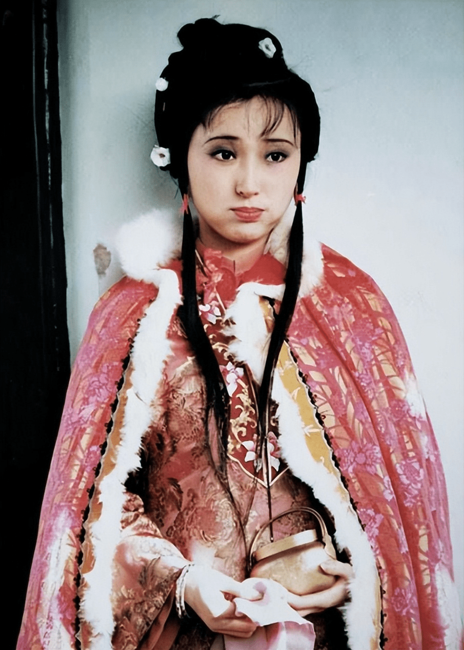 导演王扶林眼中的完美林黛玉,原候选人美艳胜过陈晓旭_董智芝_气质