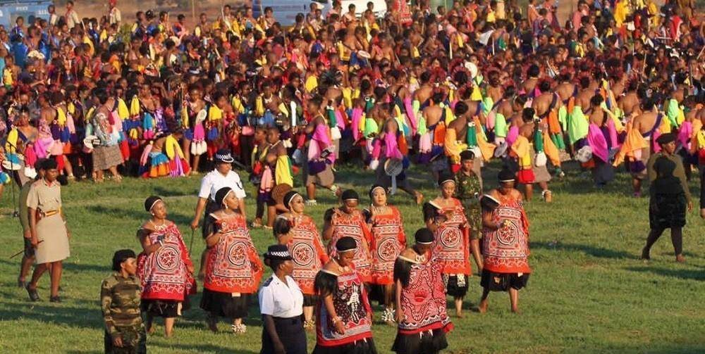 斯威士兰最隆重的节日-芦苇节在拒绝合理分配社会财富的前提下,为了