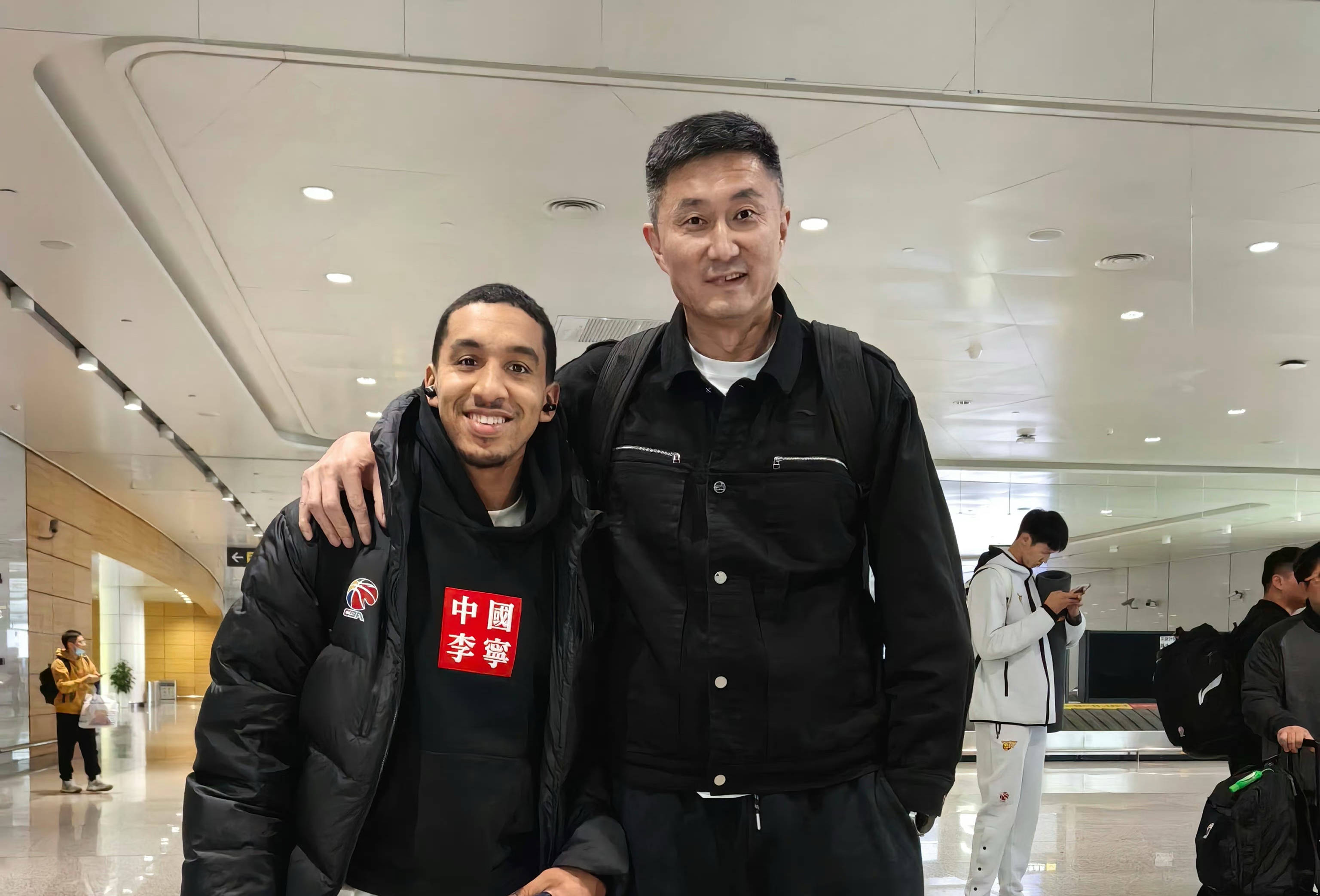 山东对广东实力悬殊,杜锋送丁伟下课 高诗岩pk沃特斯_比赛_1_cba