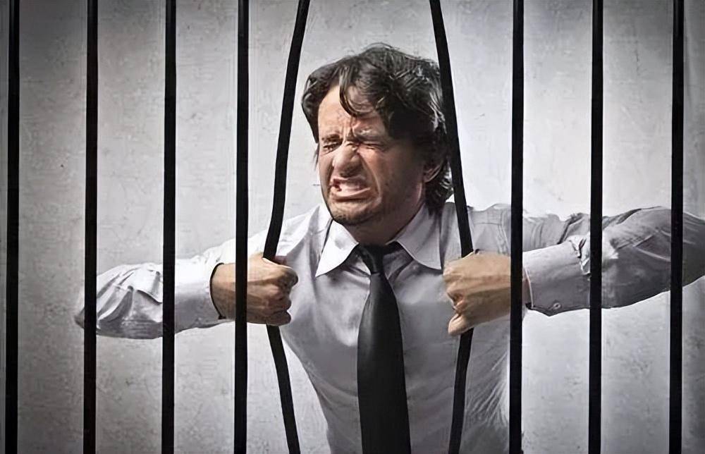揭秘心术不正者,身上三个特征惊人暴露_目光_对方_信息
