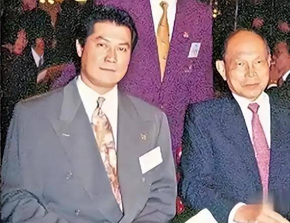 邓光荣:与霍英东平起平坐,和向华强硬刚,却在王家卫身上栽跟头_电影