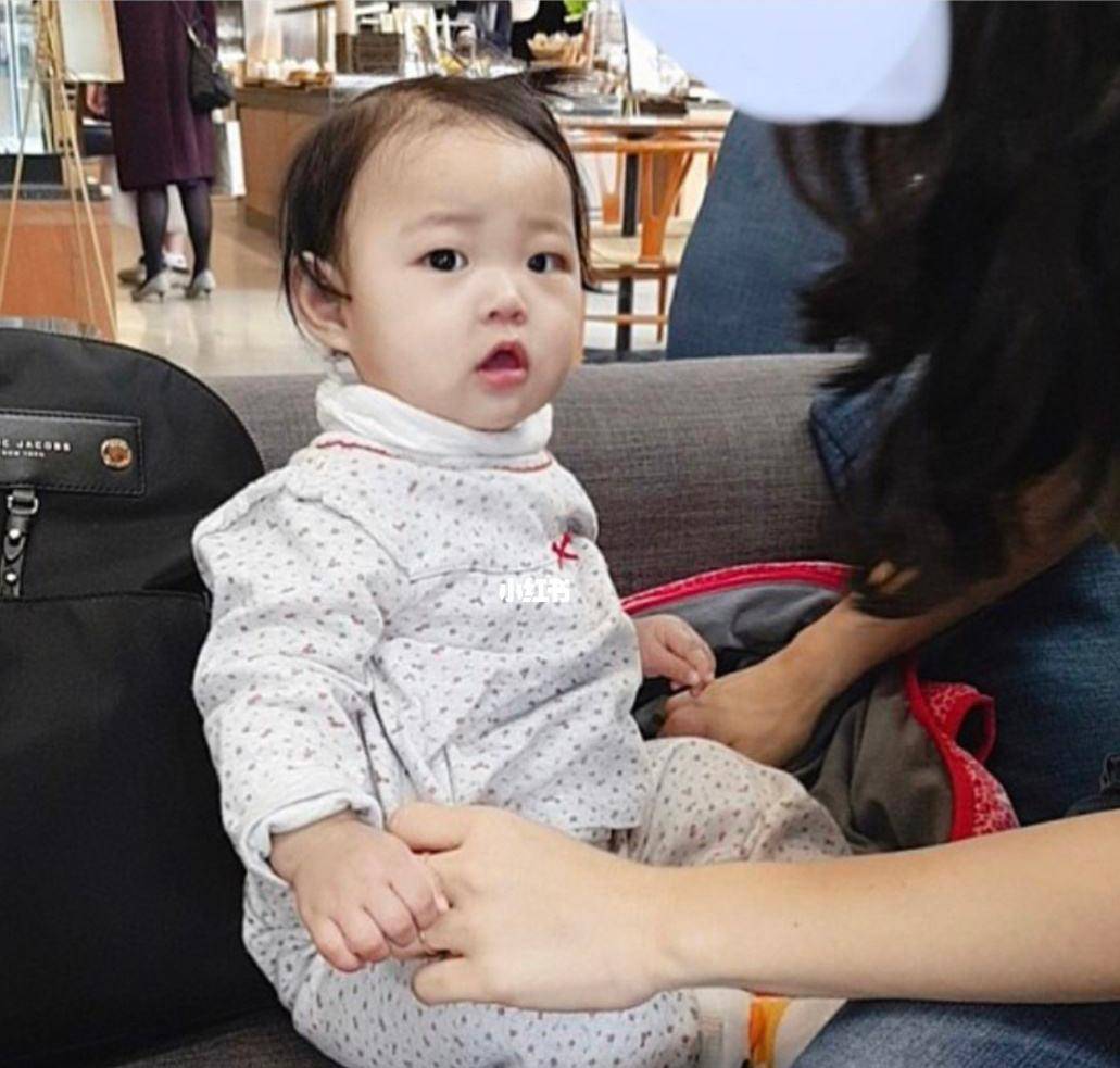 这个女孩让整个韩国蒙羞:出生8天遭遗弃,被领养却惨遭毒打虐杀_郑仁