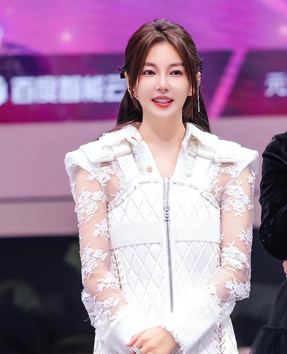 原来张雨绮才是"人间尤物",穿上泳装的那一刻,网友:心动了!