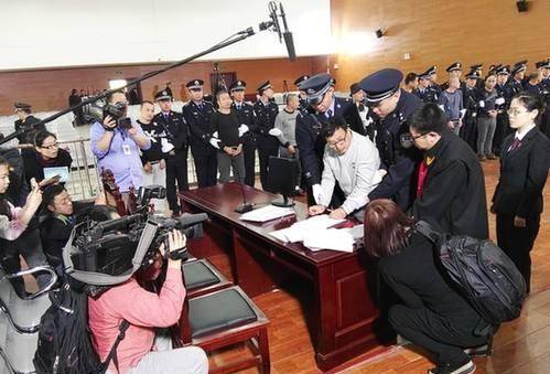 最嚣张的盗墓贼:自称6000年挖墓人转世,会分金定穴