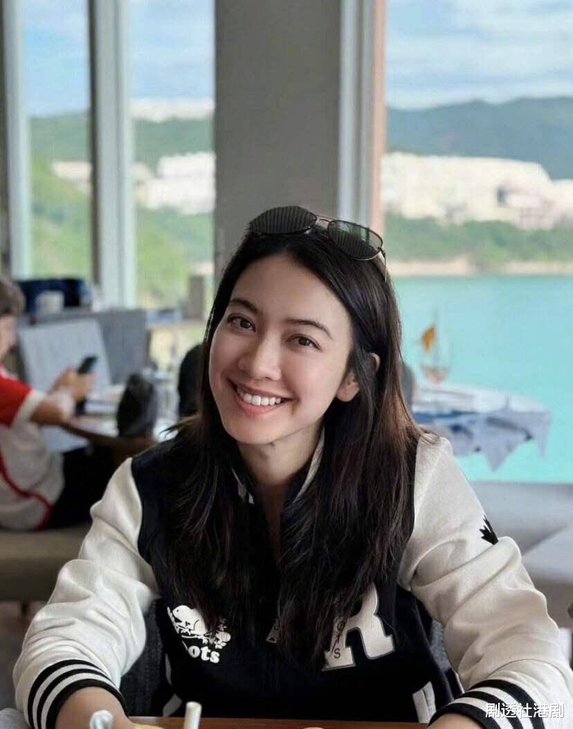 tvb前人气港姐被曝回母校任职导师,结婚几年仍无意造人_朱千雪_观众