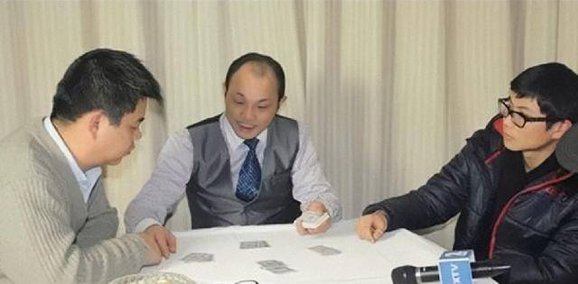 狂赚600万,出老千被砍双腿,在出租屋中孤独离世_尧建云_杨红光_工地