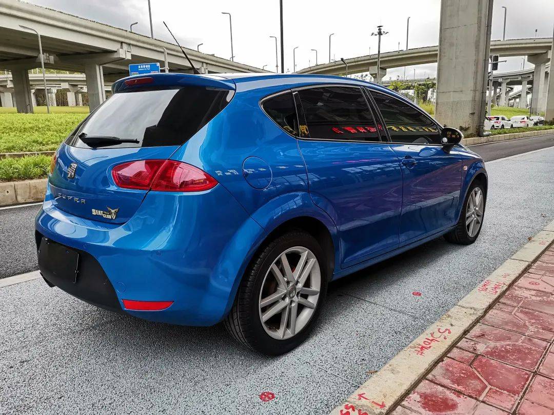 由于品牌相对陌生,西雅特leon销量并不理想,而西亚特中国与广汇合作