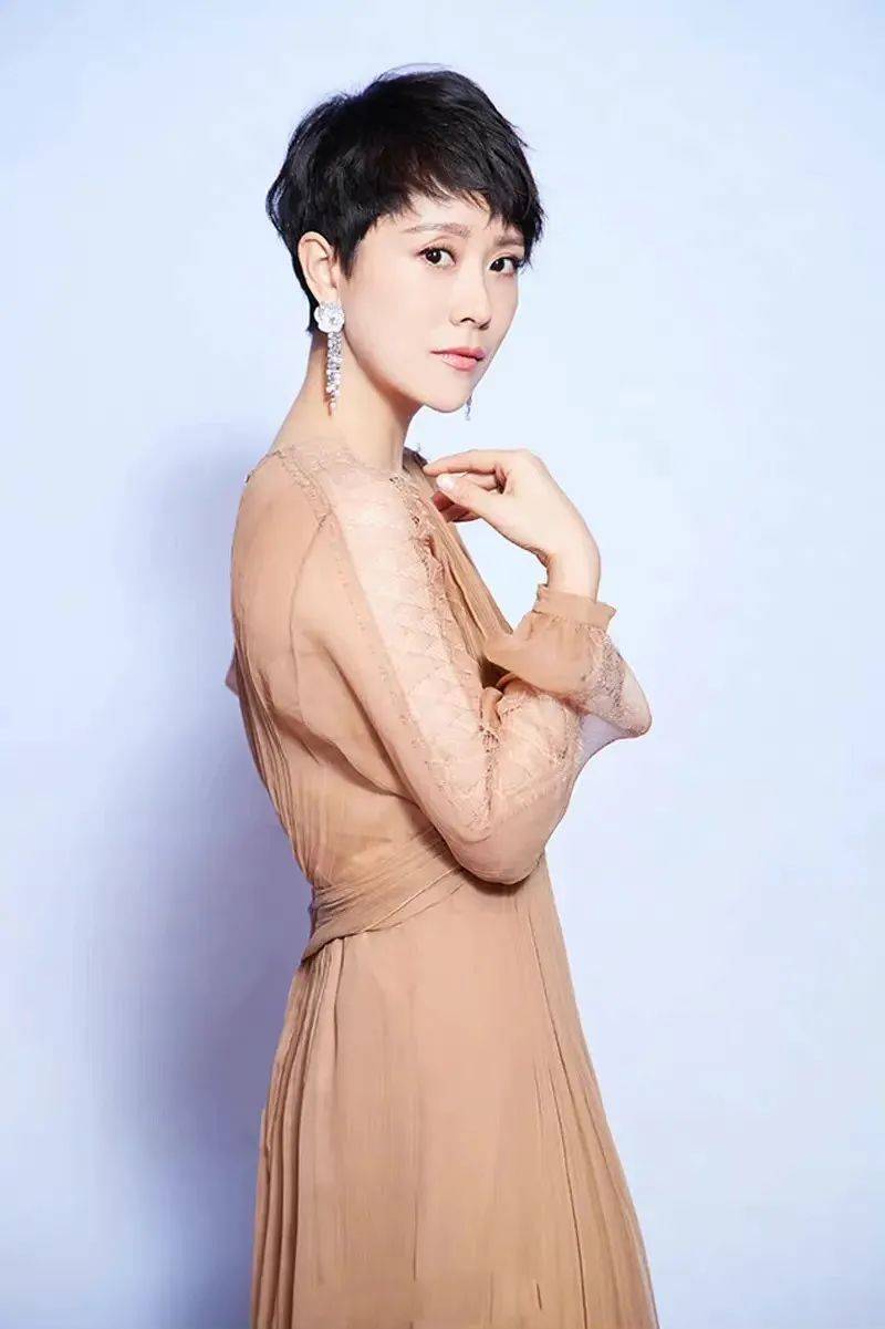 不怕丑敢折腾的国民媳妇海清