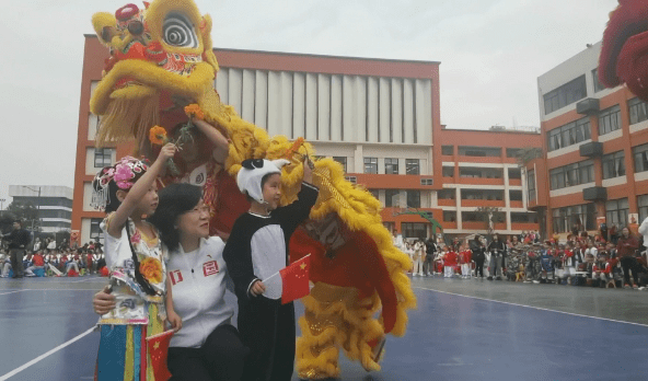 成都三圣小学运动会背后藏着教育之变……_南充_展演_家委会