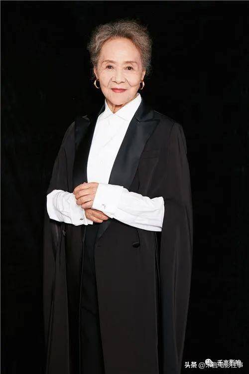 老来红吴彦姝早年银幕形象上书签,与秦怡,张瑞芳共同