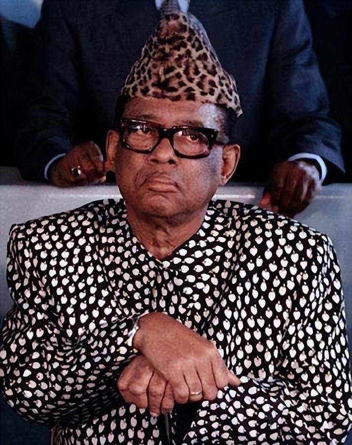 非洲三大暴君,对民众从经济到物理上的敲骨吸髓,突破人类的下线_阿明