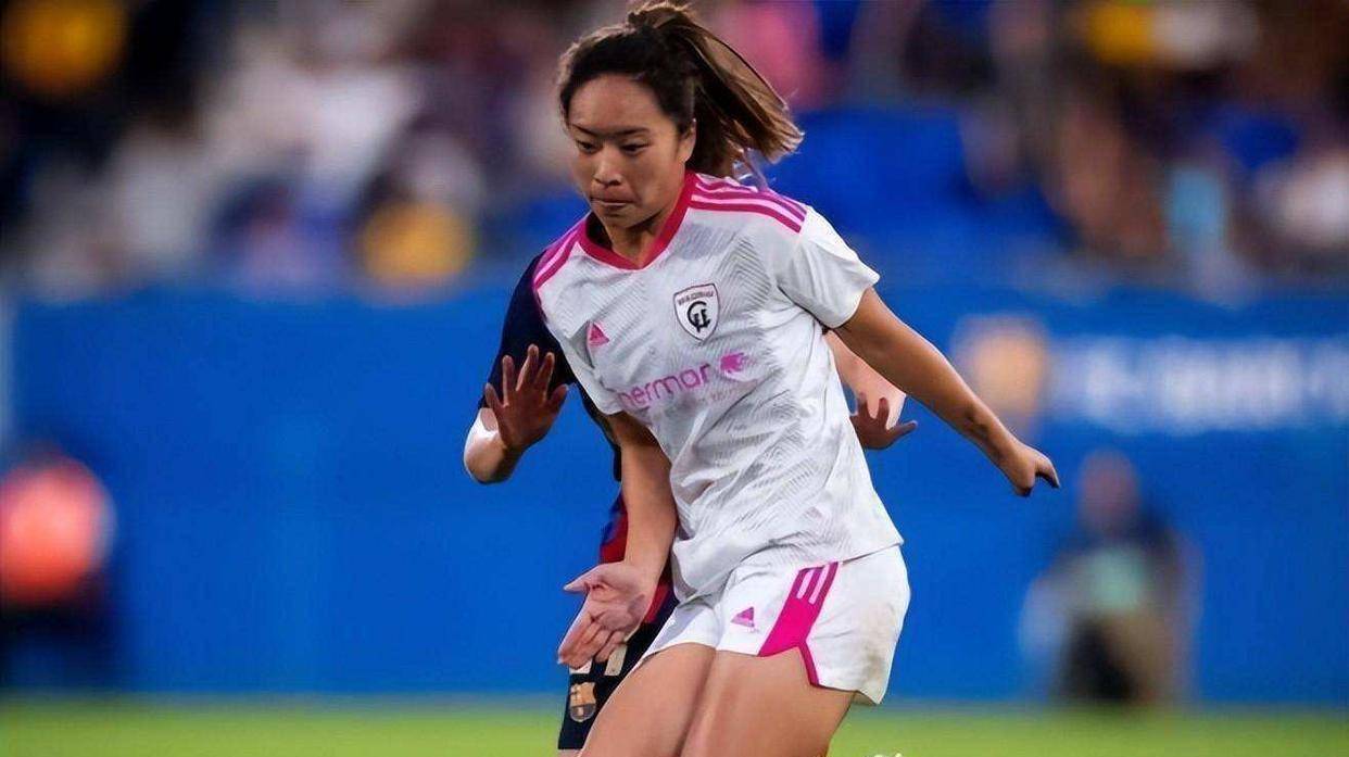 唐佳丽补时爆射绝杀,威震五大联赛,这是让谁难堪?_中国女足_球迷_指导