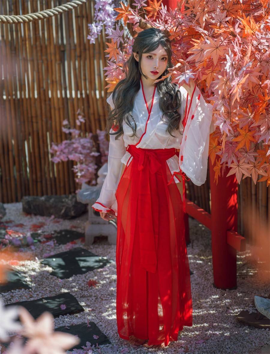 秋和柯基cos蝶,汤池巫女,夜兰在线看图赏析_角色_作品_魅力