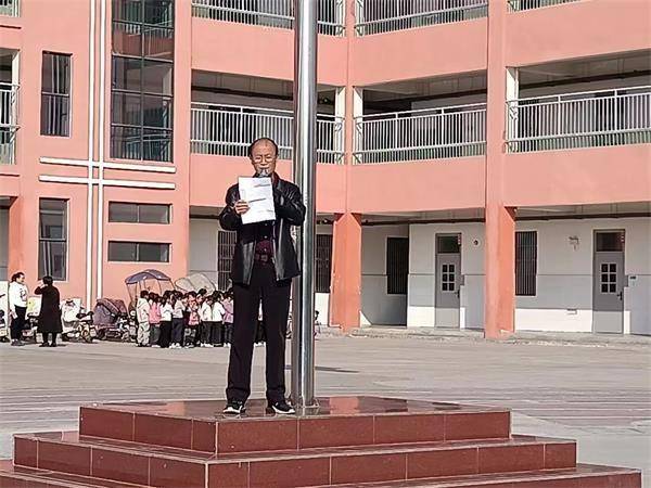 安徽省太和县洪山镇洪山小学开展119消防安全紧急疏散演练活动