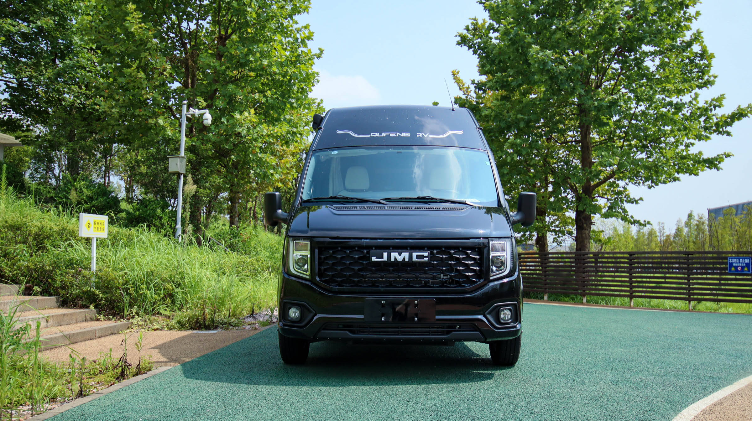 福顺房车20万左右的大空间,女性驾驶无压力,24款趣蜂b850房车!