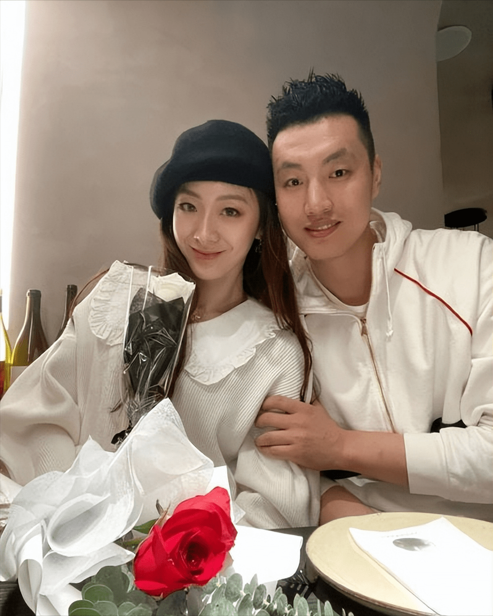 身材傲人颜值仙女级,称小丁为二老公_杨思雨_丁彦雨_友情