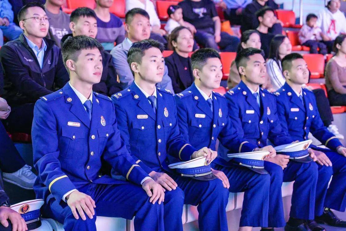 蓝朋友的蓝色假日郑州海昌举办消防安全月宣传活动