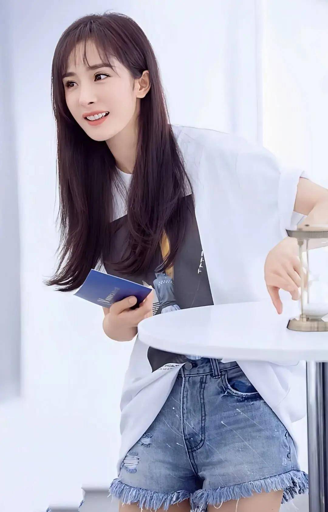 q1rvukvfu0hbukvfuefhrtthzgrfdhlwzt1ot1jnquxfq0xjq0s7chvsbf90aw1