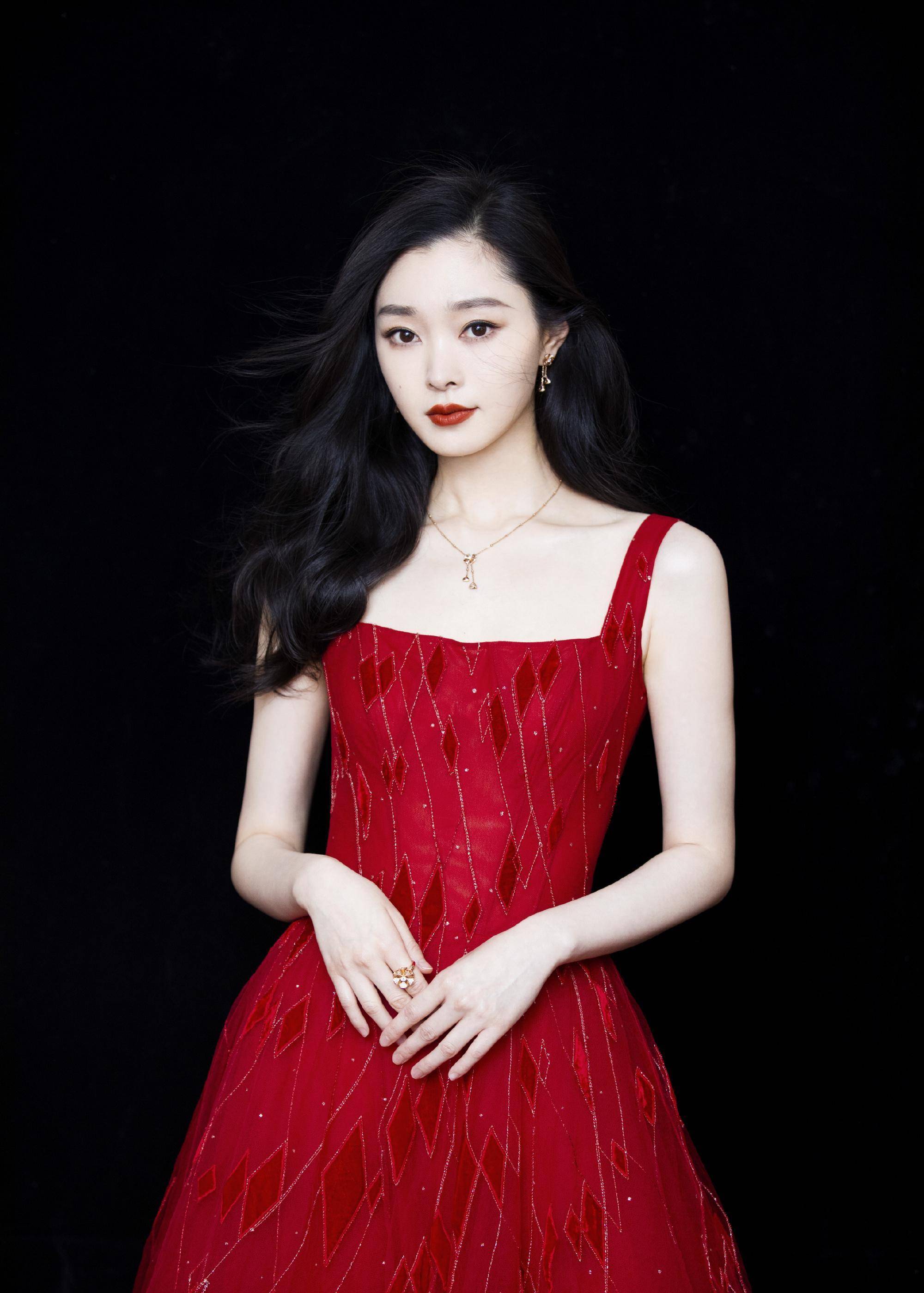 万万没想到,34岁"无人敢娶"的宋轶,才是真正的人间清醒!